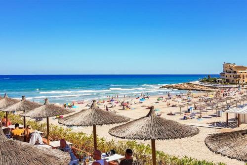 ที่เที่ยวใกล้ที่พัก, Punta Prima Flat with private roof terrace in ปุนตา ปรีมา