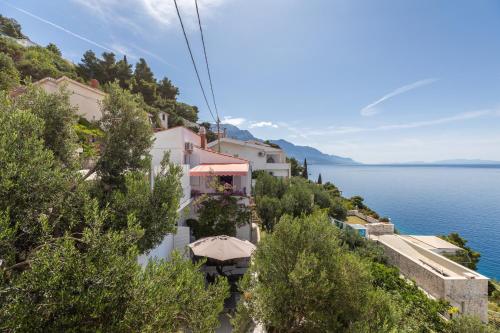 Apartments by the sea Pisak Omis - 652