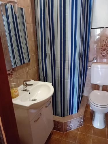 Apartments and rooms with parking space Krk - 13553 - image 8