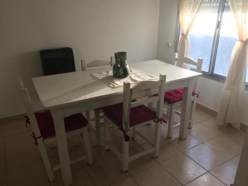 Duplex súper cómodo 2 dormit y 2 baños