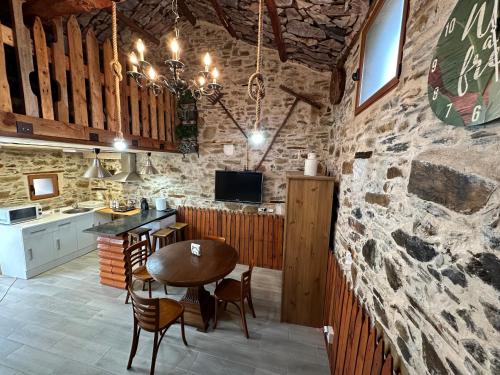 Seadmed, Casa Curillas in Santiago Millas