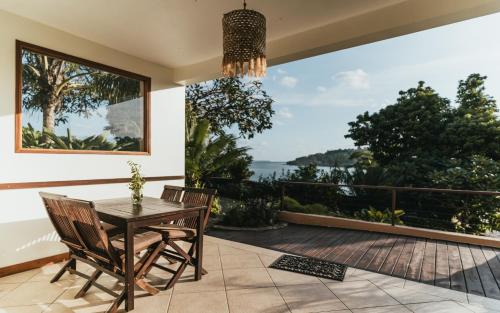 Two-Bedroom Apartment with Sea View image 3