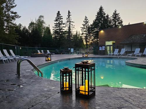 Superior Shores Resort - 수영장