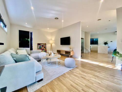 Malvern Village Luxury Townhouse in 圖拉克