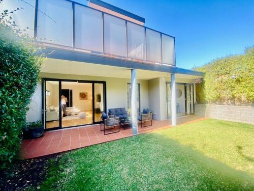 Malvern Village Luxury Townhouse in 圖拉克