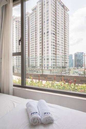 Bong's Apartment - Nice Studio @ Rivergate Dist. 4 - 발코니/테라스