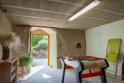 Gîte la vieille ecole au bruel des vignes (Gite la vieille ecole au bruel des vignes) in Les Vignes (Languedoc-Roussillon)