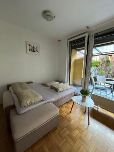 Oasis Atrium Apartment with free parking, Lublaň (fotografie 7)