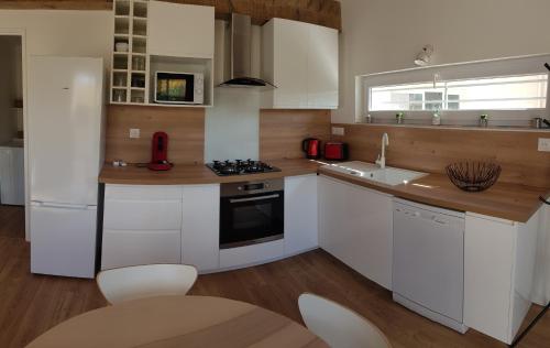 Kitchen, La Guiraudette in Le Grau d'Agde