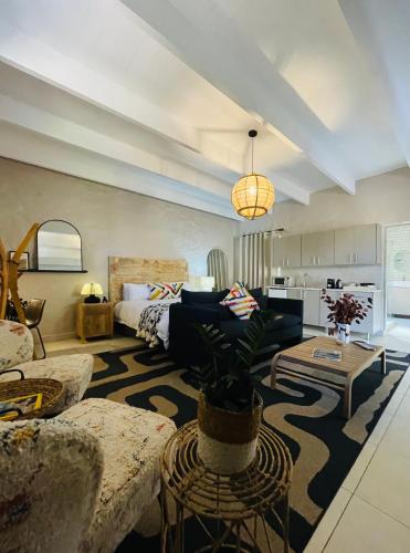 Bly B&B Room Type - Deluxe King Suite