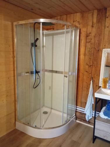 Pancuran, Ezerkalnunams in Talsi