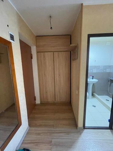 apartment on vaja-pshavela, Tbilisi (zdjęcie 3)