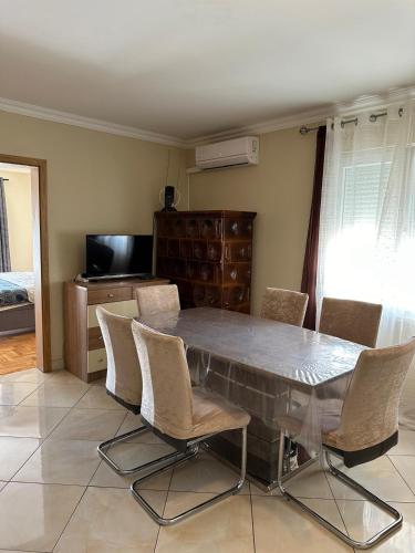 Three-Bedroom Apartment image 6