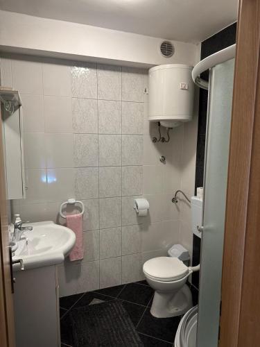 Three-Bedroom Apartment image 2