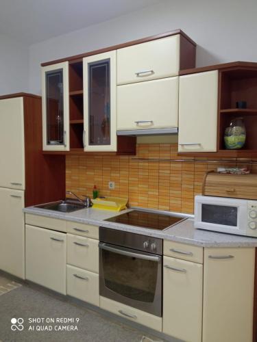 Apartment - Ground Floor room in Apartmani Anđelo Tommy Leon
