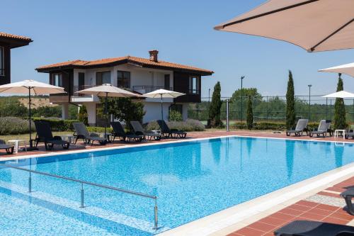 Villas in Complex Trakiyskiy Bryag, Lozenec (fotografie 3)