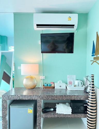 room detail thumbnail 1