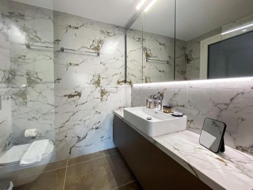 Brand New Three-Bedroom Apartment in Kolonaki, Peridot - Homes, Atene (foto 6)