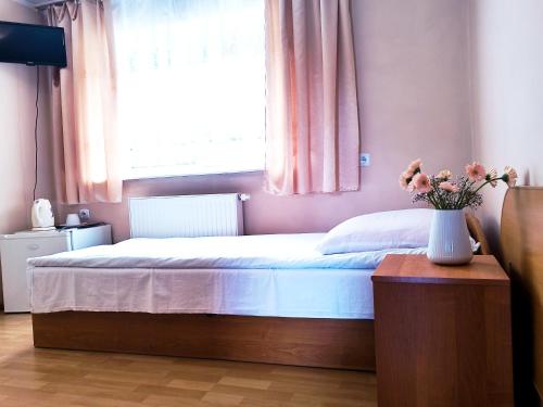 1 twin bed