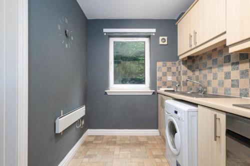 La Casita, Quarry - 2 bedroom Entire Apartment with Free Parking, Glasgow (photo 3)