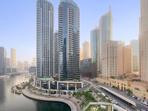 Luxurious 4 Bedroom Duplex Villa Apartment Near JBR