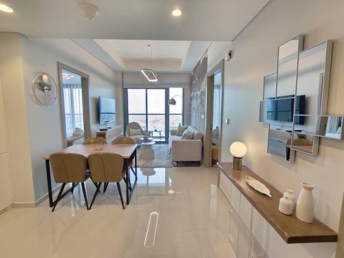 Upgraded Downtown Dubai 2 BD, Dubai (photo 3)