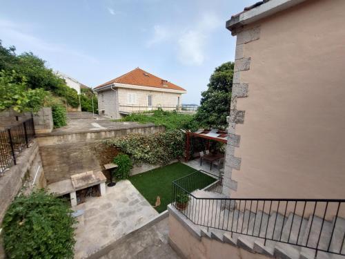 Apartment Karmen by the sea