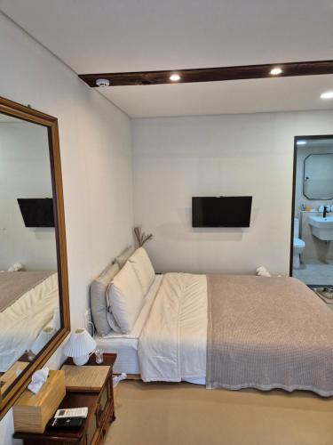 Double Room with Private Bathroom image 2