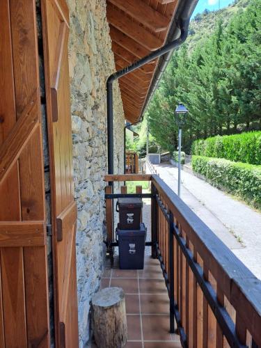 Balkons/terase, Dúplex de muntanya en zona verda a Escaló (Duplex de muntanya en zona verda a Escalo) in La Guingueta D'Anū