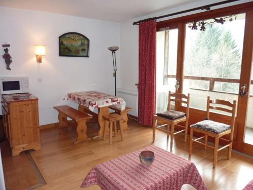Studio 28m² avec piscine, balcon, parking - St-Jean-d'Aulps - FR-1-573-88 - La Dranse de Morzine