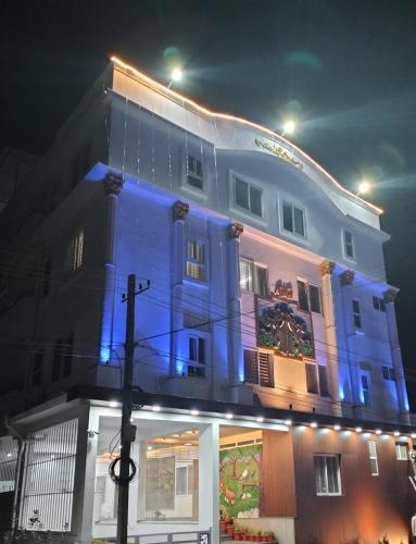 Amma Inn Elegance Suites and Apartments - image 5