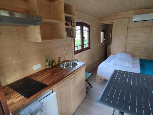 roulotte tout confort a la ferme 2 in Machecoul