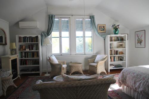 The Shore Path Cottage In Me