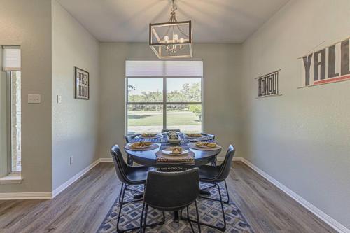 New Listing! 4 BDRM Hill Country Home with Pool in Austin, USA