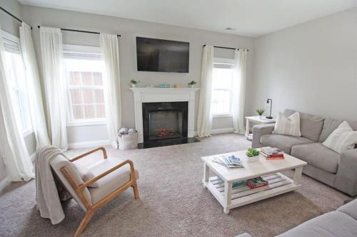 Lanai Heated Pool and Game Room Lanai Heated Pool and Game Room