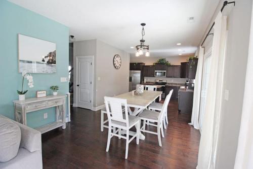 Lanai Heated Pool and Game Room Lanai Heated Pool and Game Room