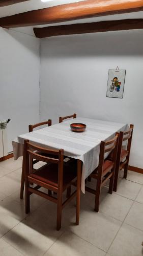 Létesítmények, Ca la Paca in Ponts
