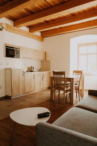 福尔托夫娜德拉兹丹尼旅馆 (Penzion Fortovna Drazdany) in 波莱西