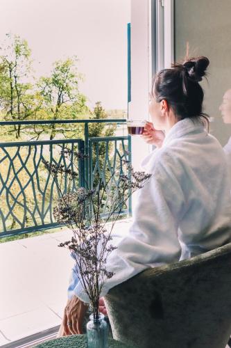 Hotel Best of Both - Divonne-les-Bains - 발코니/테라스