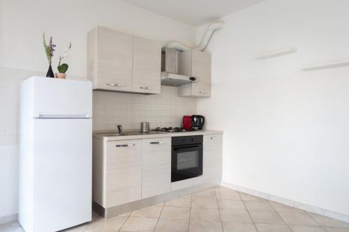 DeHomes - Relax & Business Apartments, Buccinasco (photo 4)