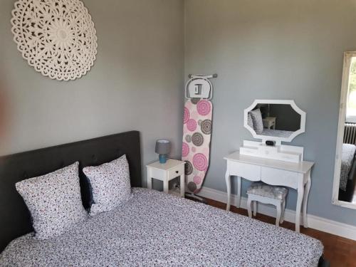 Poilly-sur-Loire MARIELU 2 4-Star Single Room suite
