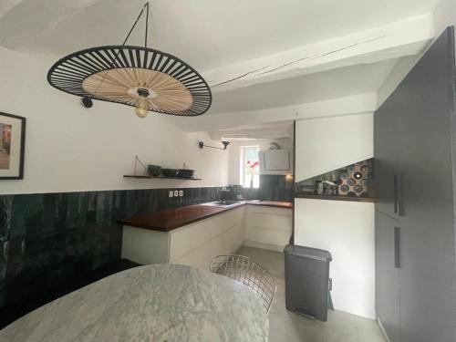 Charmante maison avec piscine, Marsiglia (foto 2)