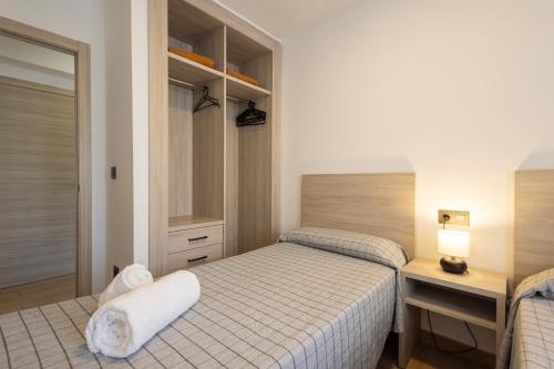 2-Bedroom Apartment with Sea View image 8