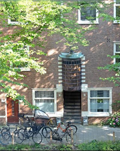 Authentic Amsterdam Bed and Breakfast Rai - image 2