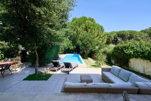 Beach & Nature Villa with Amazing Pool by TimeCooler