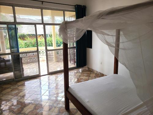 منظر, Delicious House, Watamu, 2-bedroom with secure compound free parking and wifi in Watamu