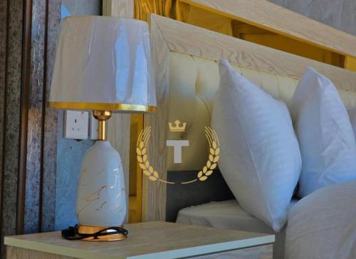 Luxury Triple Room image 10