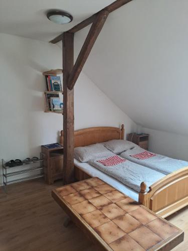 Podkrovní apartmán (Podkrovni apartman) in สลาโวนิน