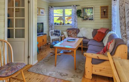 Three-Bedroom Holiday Home 