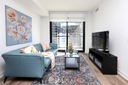 Stunning 2 Bed and 2 Bath Condo in Mississauga in Mississauga, Canada